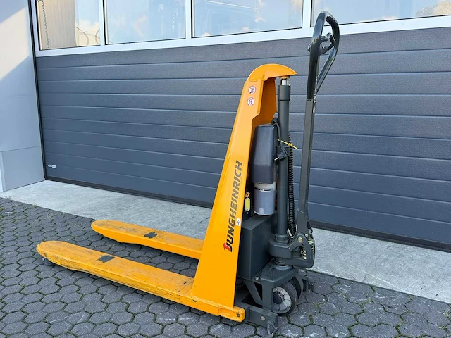 Jungheinrich - 2016 - amx10e - electrische palletwagen - afbeelding 2 van  4