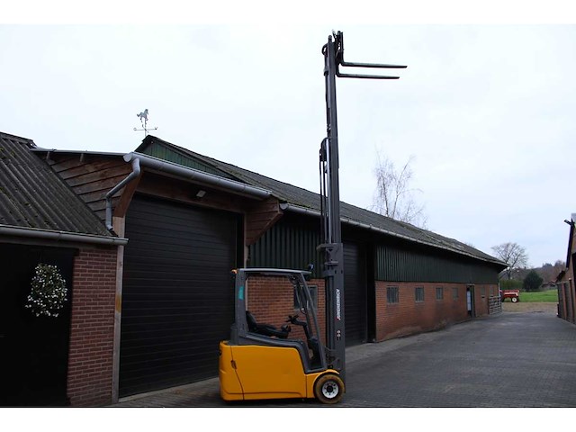 Jungheinrich - 2016 - efg218 - 5.57m triplex, free-lift, side-shift - vorkheftruck - afbeelding 5 van  16