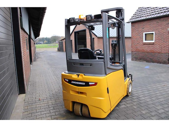 Jungheinrich - 2016 - efg218 - 5.57m triplex, free-lift, side-shift - vorkheftruck - afbeelding 7 van  16