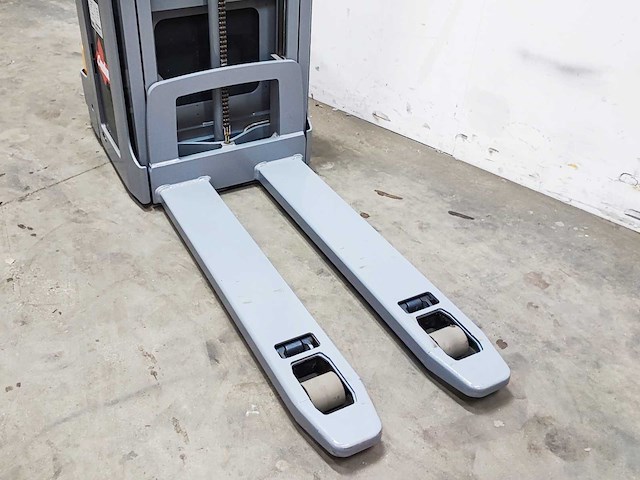 Jungheinrich - 2016 - ejd 220 - stapelaar - afbeelding 6 van  6