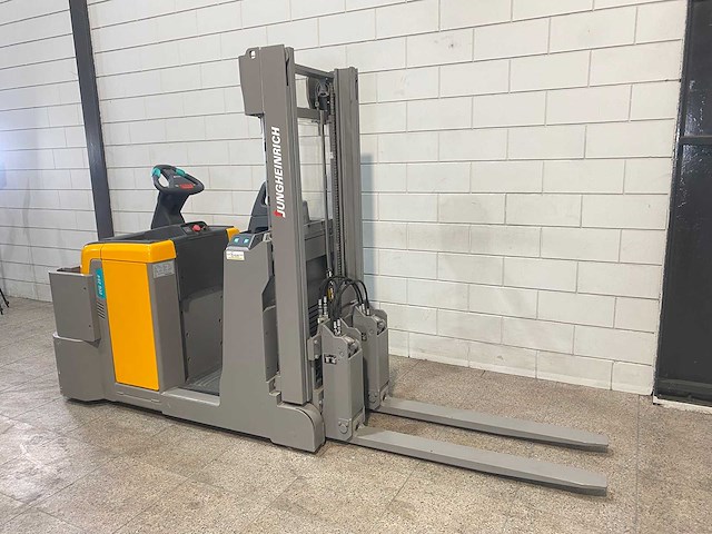 Jungheinrich - 2017 - ecg214 - stapelaar - afbeelding 8 van  14