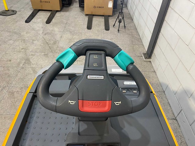 Jungheinrich - 2017 - ecg214 - stapelaar - afbeelding 13 van  14