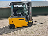 Jungheinrich - 2018 - efg316 - vorkheftruck - afbeelding 2 van  21