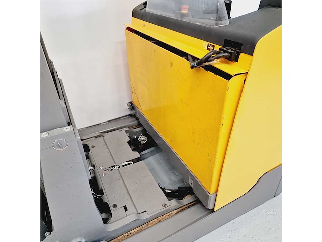 Jungheinrich - 2018 - etv 214 - reach truck triplex - afbeelding 2 van  26