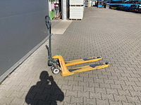 Jungheinrich - 2019 - am22 - hand hydraulische palletwagen - afbeelding 1 van  4