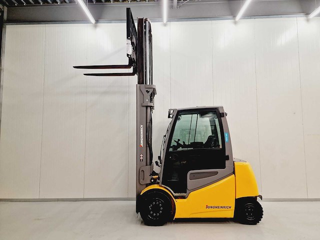 Jungheinrich - 2019 - efg 540ks - vorkheftruck - side-shift - 4e functie - afbeelding 34 van  38