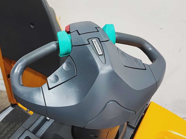 Jungheinrich - 2020 - ere 225 - elektrische palletwagen - afbeelding 10 van  10