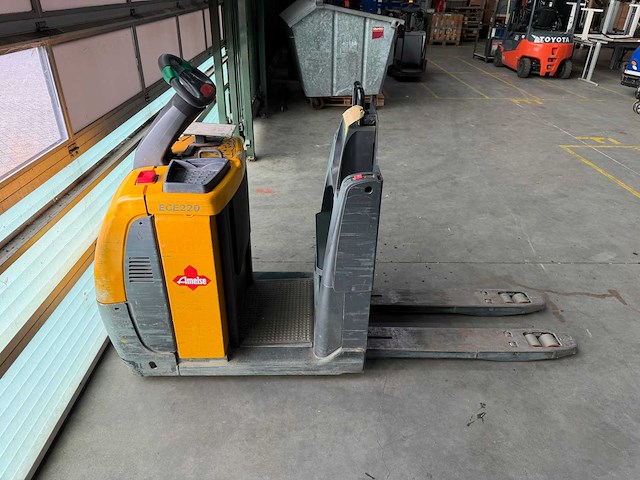 Jungheinrich - ece 220 - orderpicker - afbeelding 2 van  24