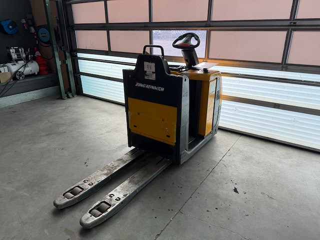Jungheinrich - ece 220 - orderpicker - afbeelding 4 van  24