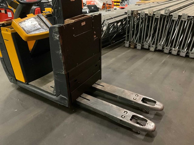 Jungheinrich - egl22 - elektrische palletwagen - afbeelding 4 van  8