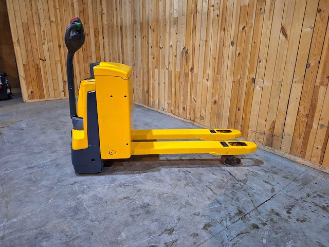 Jungheinrich - eje120 - elektrische palletwagen - afbeelding 2 van  7