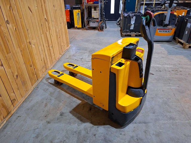 Jungheinrich - eje120 - elektrische palletwagen - afbeelding 3 van  7