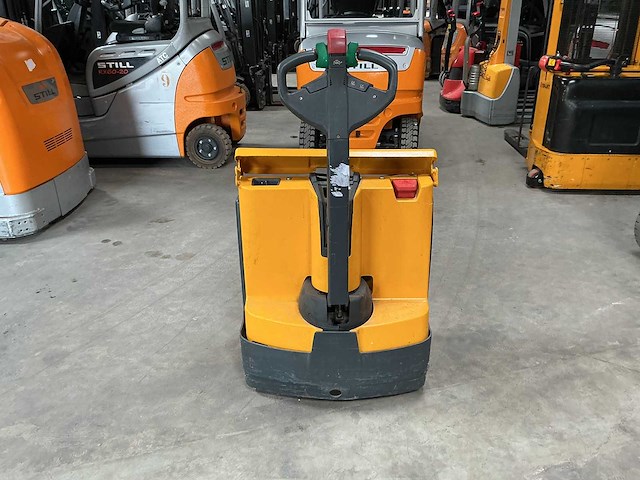 Jungheinrich - electric pallet trucks - afbeelding 4 van  6