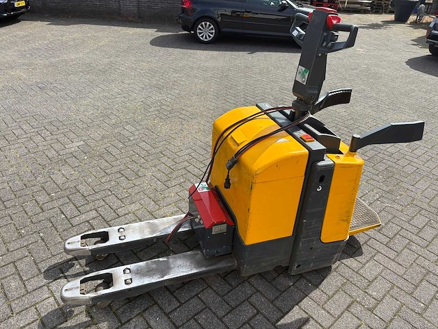 Jungheinrich - elektrische palletwagen - afbeelding 1 van  8
