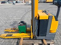 Jungheinrich - elektrische palletwagen - afbeelding 4 van  4