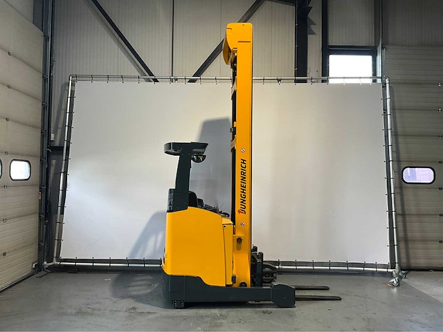 Jungheinrich - etv 216 - reach truck triplex - freelift - sideshift - afbeelding 9 van  11