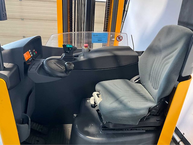 Jungheinrich - etv 216 - reach truck triplex - freelift - sideshift - afbeelding 9 van  17