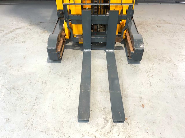 Jungheinrich - etv 216 - reach truck triplex - sideshift - freelift - acculader - afbeelding 3 van  20