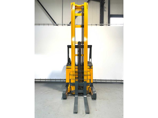 Jungheinrich - etv 216 - reach truck triplex - sideshift - freelift - acculader - afbeelding 12 van  20
