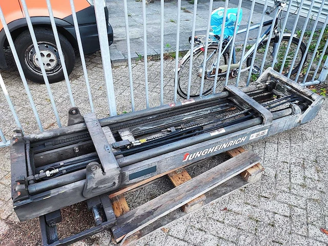 Jungheinrich - hefmast / heftruckmast - afbeelding 4 van  4