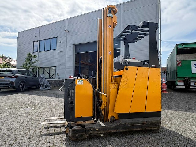 Jungheinrich - reachtruck - afbeelding 1 van  5