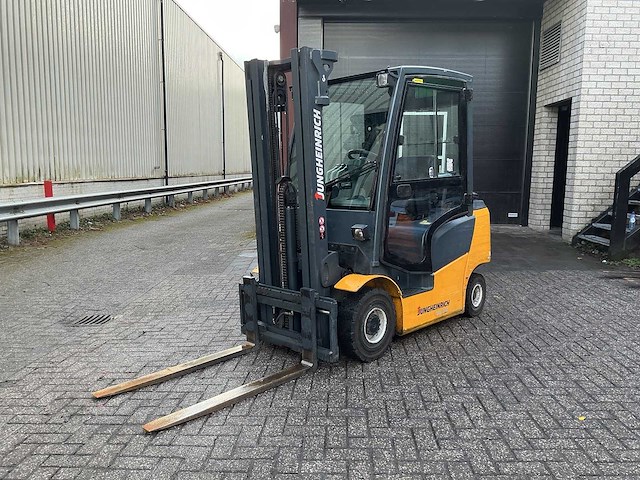 Jungheinrich - tgf 316 - forklift trucks - 2014 - afbeelding 1 van  12