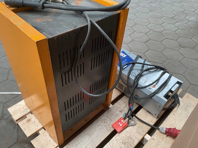 Jungheinrich d 380 g acculader - afbeelding 3 van  6