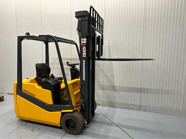 Jungheinrich efg-18 gf - vorkheftruck- triplex - sideshift - freelift - acculader - gekeurd - bluespot - afbeelding 9 van  22