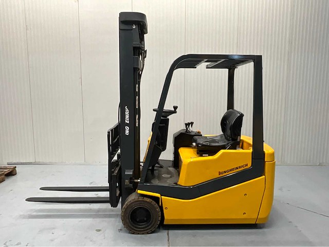 Jungheinrich efg-18 gf - vorkheftruck- triplex - sideshift - freelift - acculader - gekeurd - bluespot - afbeelding 16 van  22