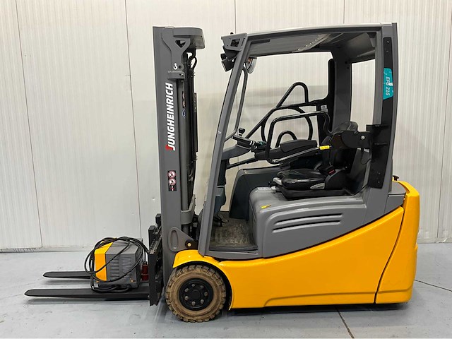 Jungheinrich efg216 - vorkheftruck 2018 - freelift - sideshift - acculader - 4483 uur - accu 2021 - afbeelding 13 van  22