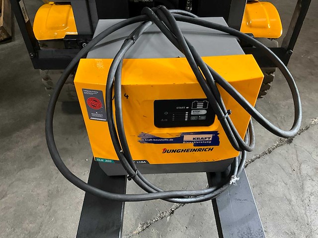 Jungheinrich efg216 - vorkheftruck 2018 - freelift - sideshift - acculader - 4483 uur - accu 2021 - afbeelding 15 van  22