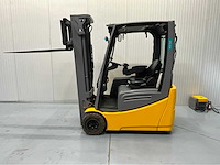 Jungheinrich efg218k - vorkheftruck - freelift - shideshift - 4017 uur - acculader - afbeelding 2 van  23