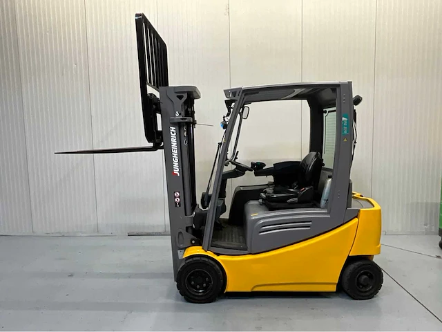 Jungheinrich efg320 vorkheftruck - triplex - freelift - sideshift - 5003 uur - bj 2019 - afbeelding 8 van  15