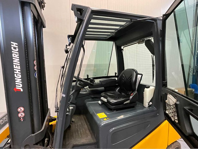 Jungheinrich efgs30 - vorkheftruck 4.6m - sideshift - acculader - 8469 uur - redspot voor en achter - afbeelding 23 van  23