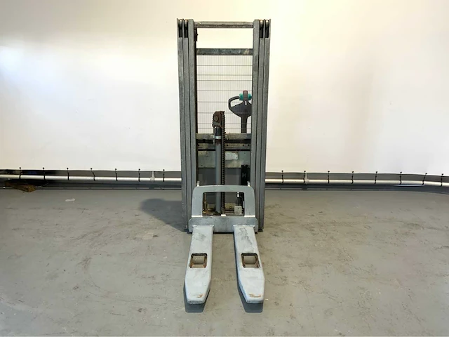 Jungheinrich ejc 212 - stapelaar triplex - gegalvaniseerde beplating - freelift - acculader - afbeelding 13 van  17