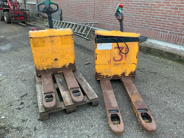 Jungheinrich eje 116 elektrische palletwagen (defect) (2x) - afbeelding 6 van  12