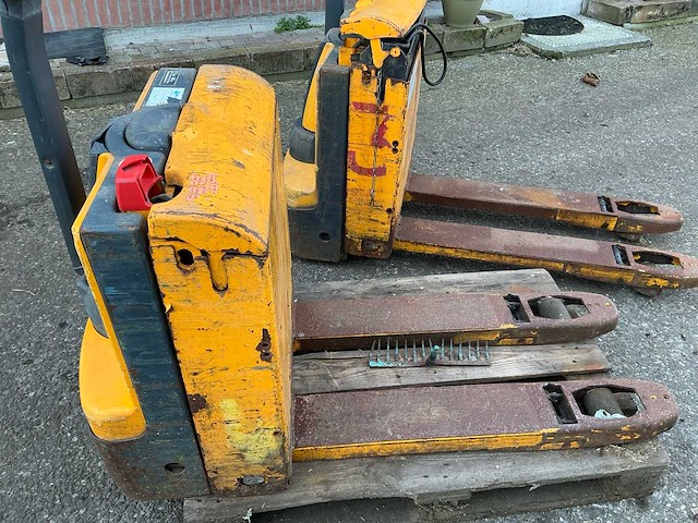 Jungheinrich eje 116 elektrische palletwagen (defect) (2x) - afbeelding 7 van  12
