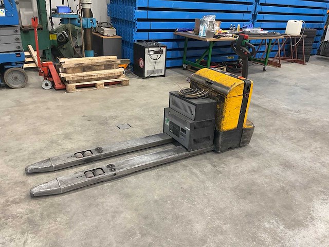 Jungheinrich eje 25 pompwagen - afbeelding 1 van  7