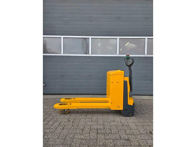 Jungheinrich eje120 elektrische palletwagen - afbeelding 5 van  7