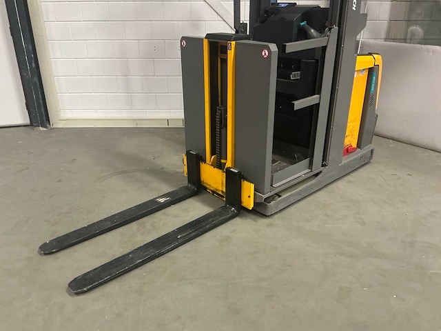 Jungheinrich eks110 meerij stapelaar - afbeelding 16 van  19