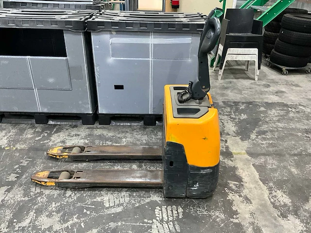 Jungheinrich eme114 elektrische palletwagen - afbeelding 2 van  4