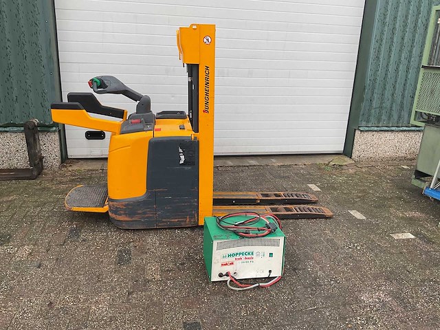 Jungheinrich erc 208 palletstapelaar 2012 - afbeelding 7 van  15