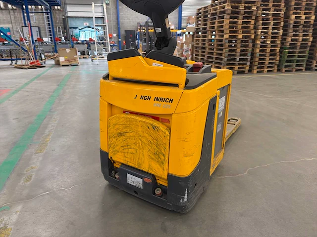 Jungheinrich ere 225 elektrische pallettruck met bestuurdersplatform – 2.500 kg - afbeelding 12 van  13