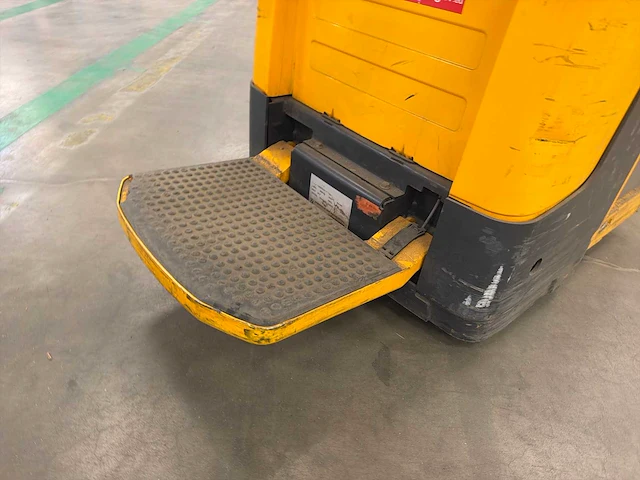 Jungheinrich ere 225 elektrische pallettruck met bestuurdersplatform – 2.500 kg - afbeelding 9 van  11