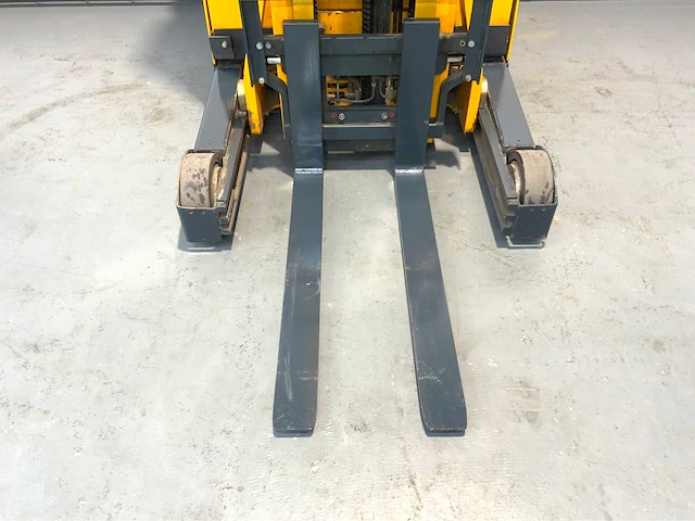 Jungheinrich etv 214 - 7.7m triplex - freelift - sideshift - reach truck - 9533 uur - 360 graden functie - afbeelding 3 van  19
