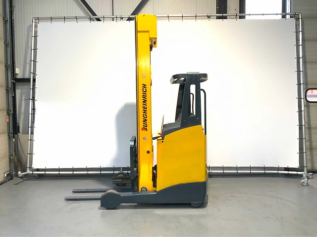 Jungheinrich etv 214 - 7.7m triplex - freelift - sideshift - reach truck - 9533 uur - 360 graden functie - afbeelding 3 van  19