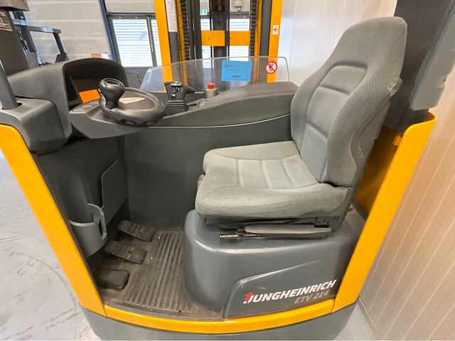 Jungheinrich etv 214 - reachtruck - triplex - freelift - sideshift- 8,7m - afbeelding 2 van  13