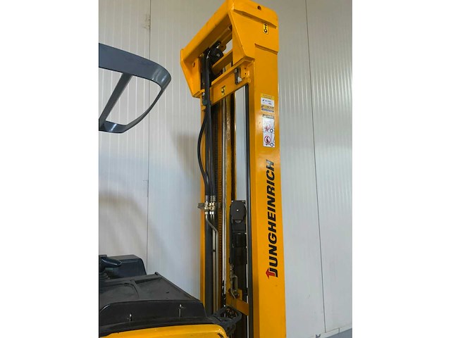 Jungheinrich etv 214 sn reach truck, triplex, side shift, free-lift - afbeelding 9 van  11