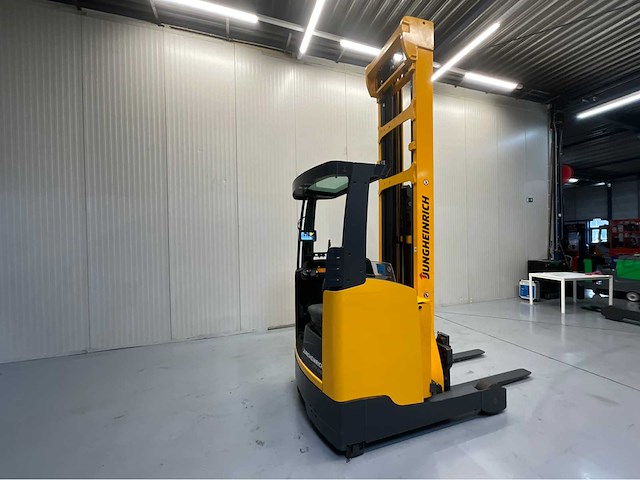 Jungheinrich etv 216 - reachtruck - triplex - freelift - sideshift - 9.4m - 7747 uur - vorkcamera - afbeelding 21 van  24