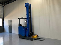 Jungheinrich etv 216 reach truck triplex - freelift - sideshift - camera op vork, acculader bj. 2015 - afbeelding 23 van  24